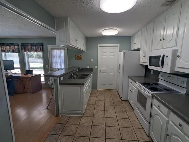 Photo of 701 Summer Place