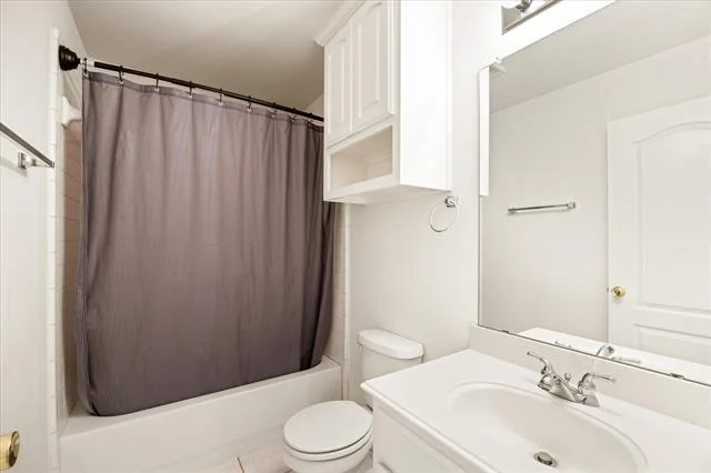 Photo of 621 Creekview Drive