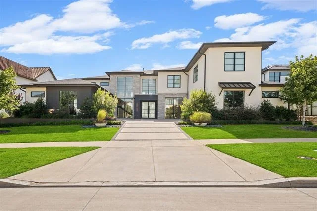 Photo of 3347 Midwick Drive