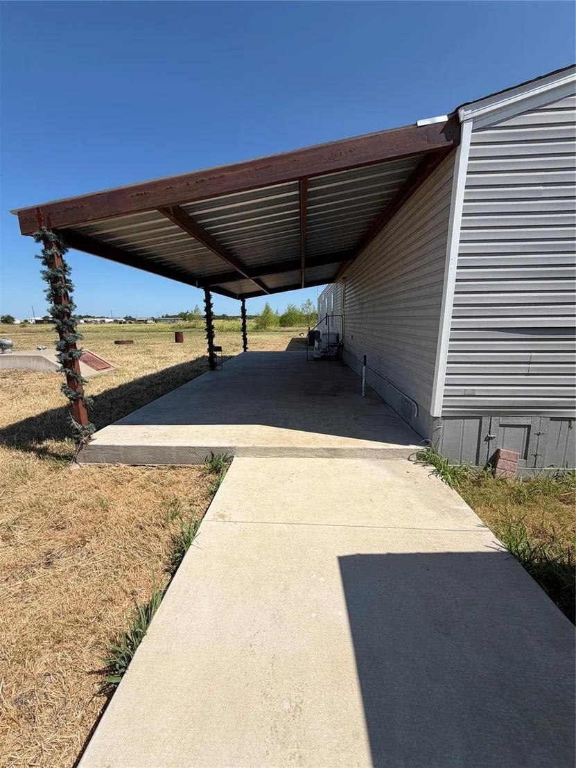 Photo of 408 County Road 4415