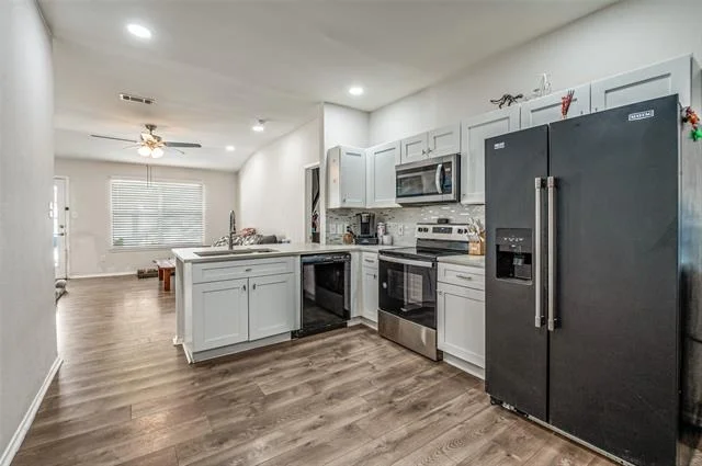 Photo of 4372 Onyx Drive