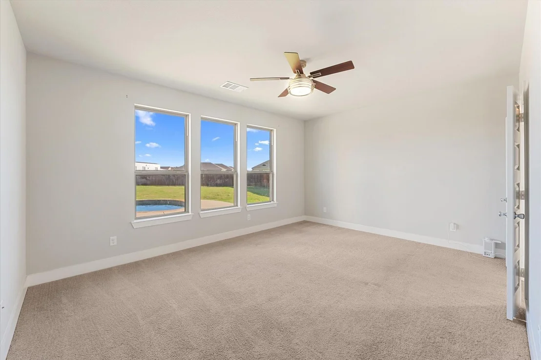 Photo of 2044 Longbridge Road