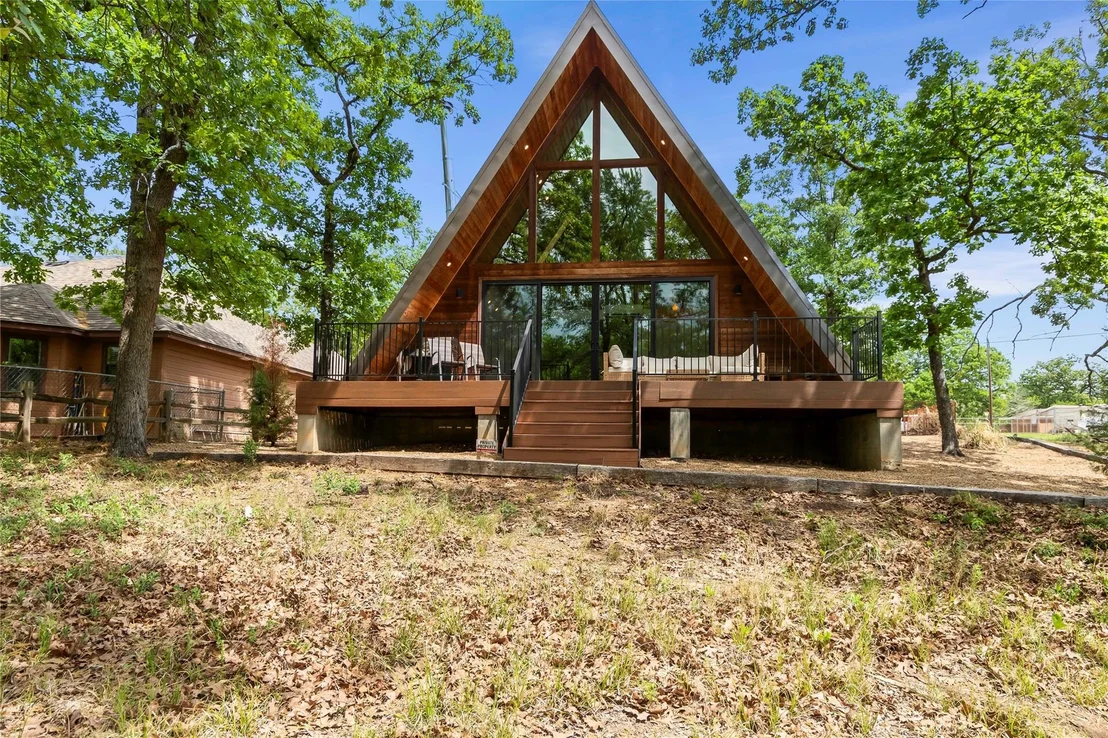 Photo of 5706 Point Lavista