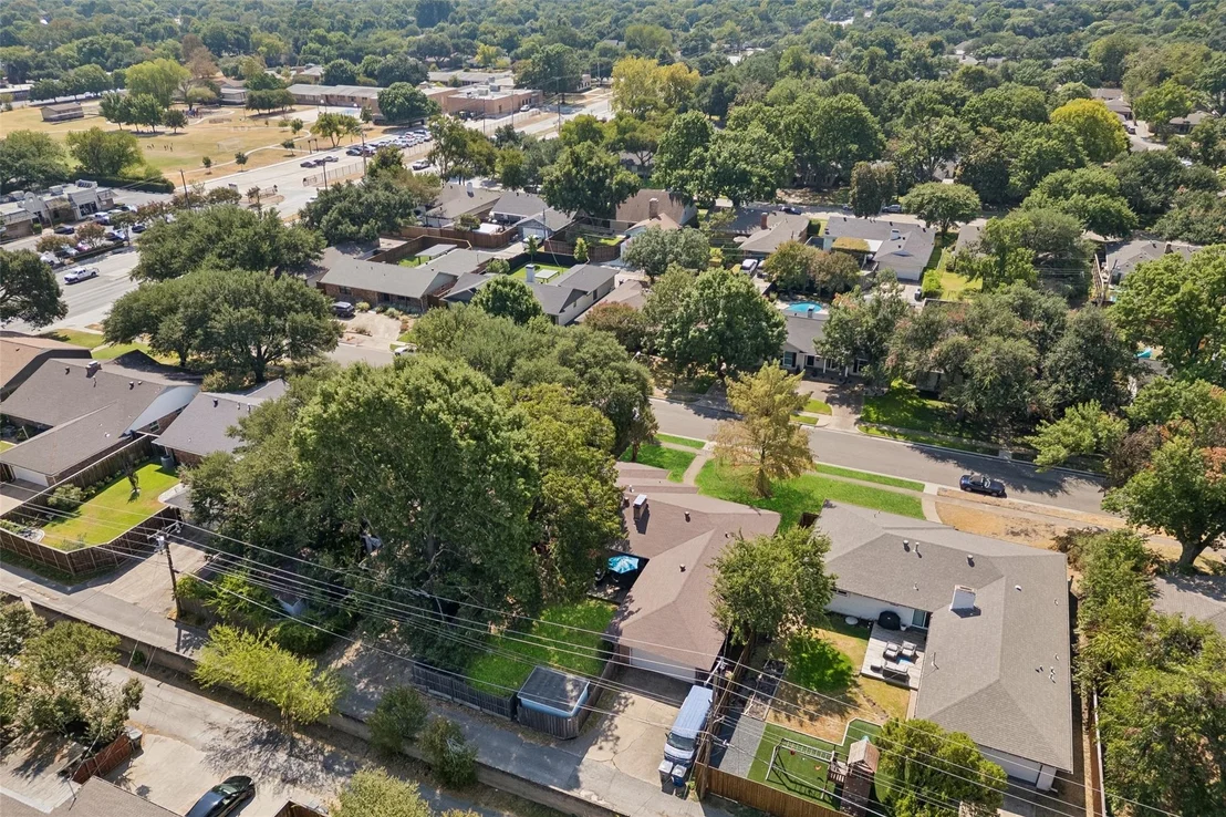 Photo of 5629 Ledgestone Drive
