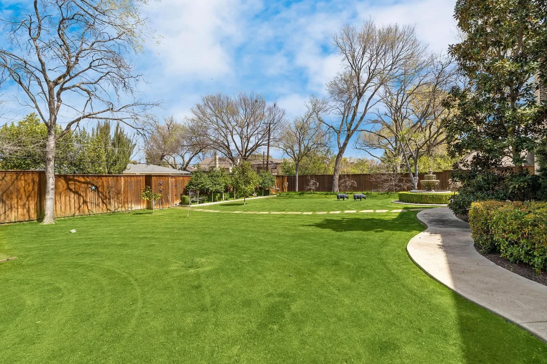Photo of 4719 Forest Lane