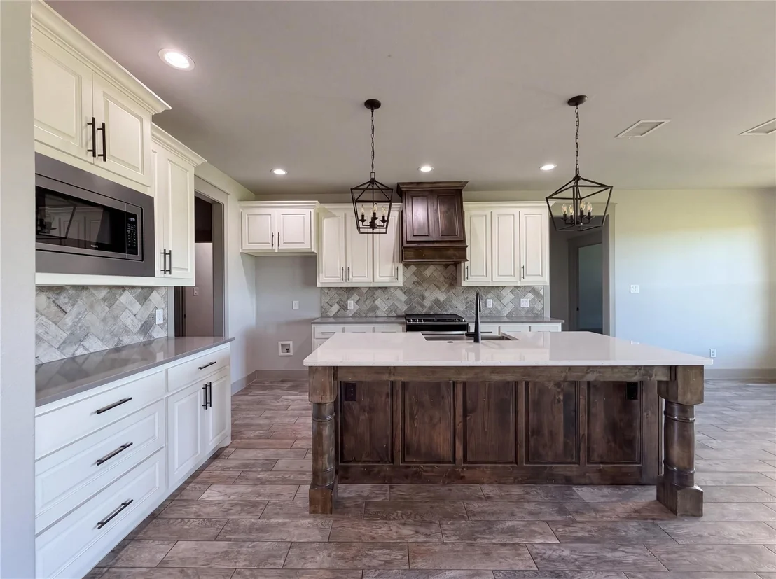 Photo of 725 Cheyenne Trail