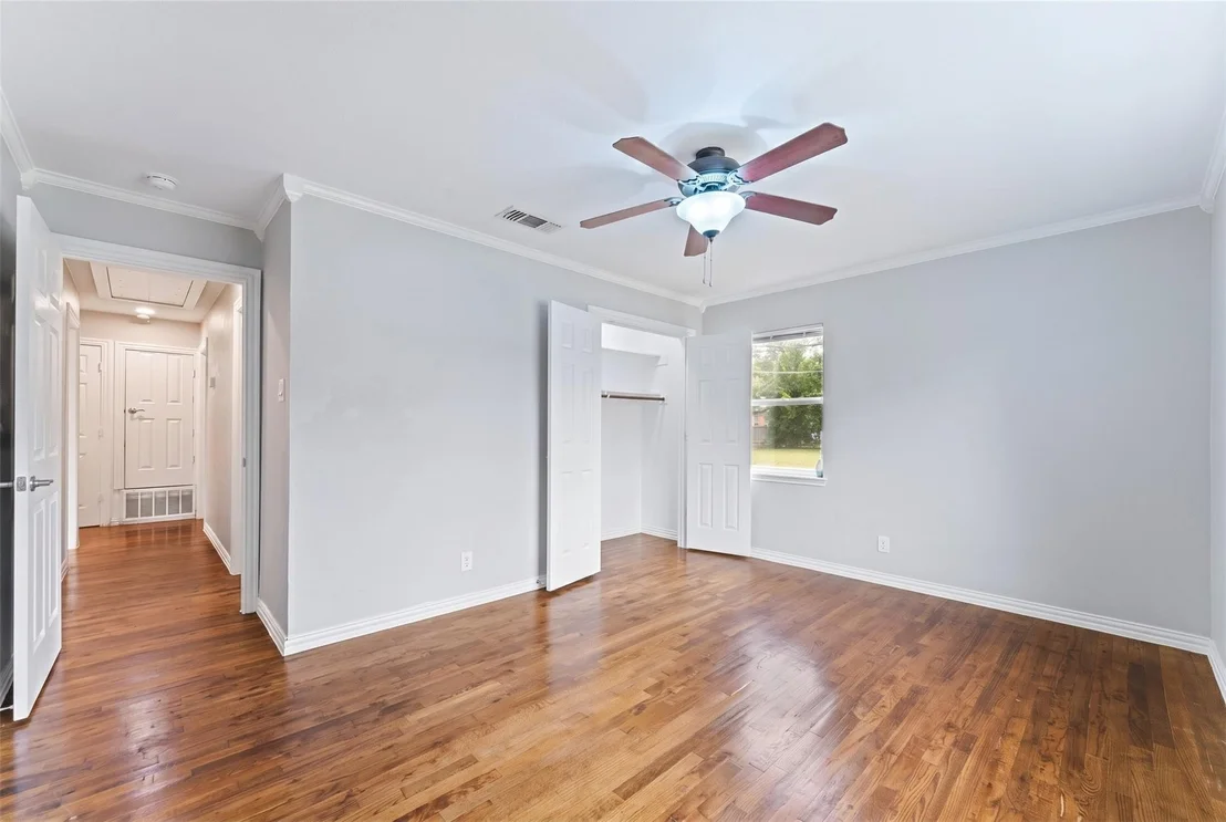 Photo of 3202 Mitchell Street