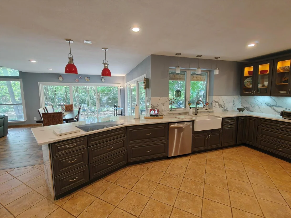 Photo of 5210 Cliff Haven Drive