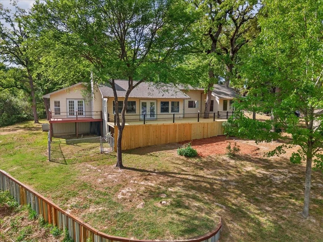 Photo of 102 Summerall Drive