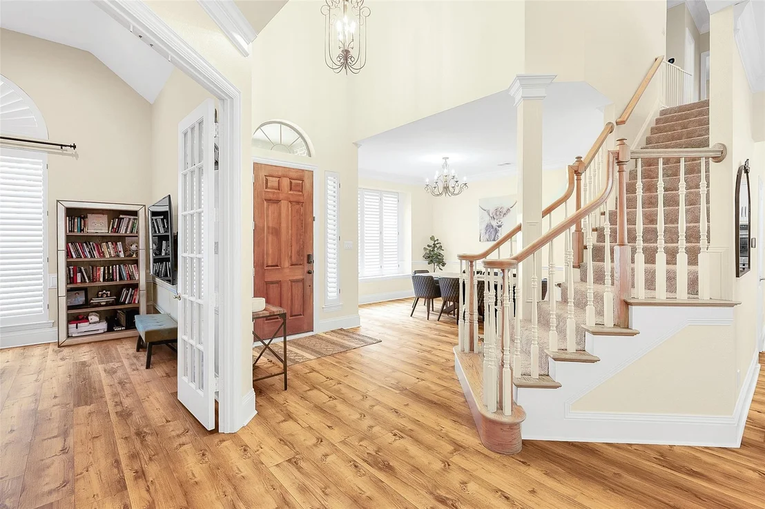 Photo of 2304 Fairway Circle