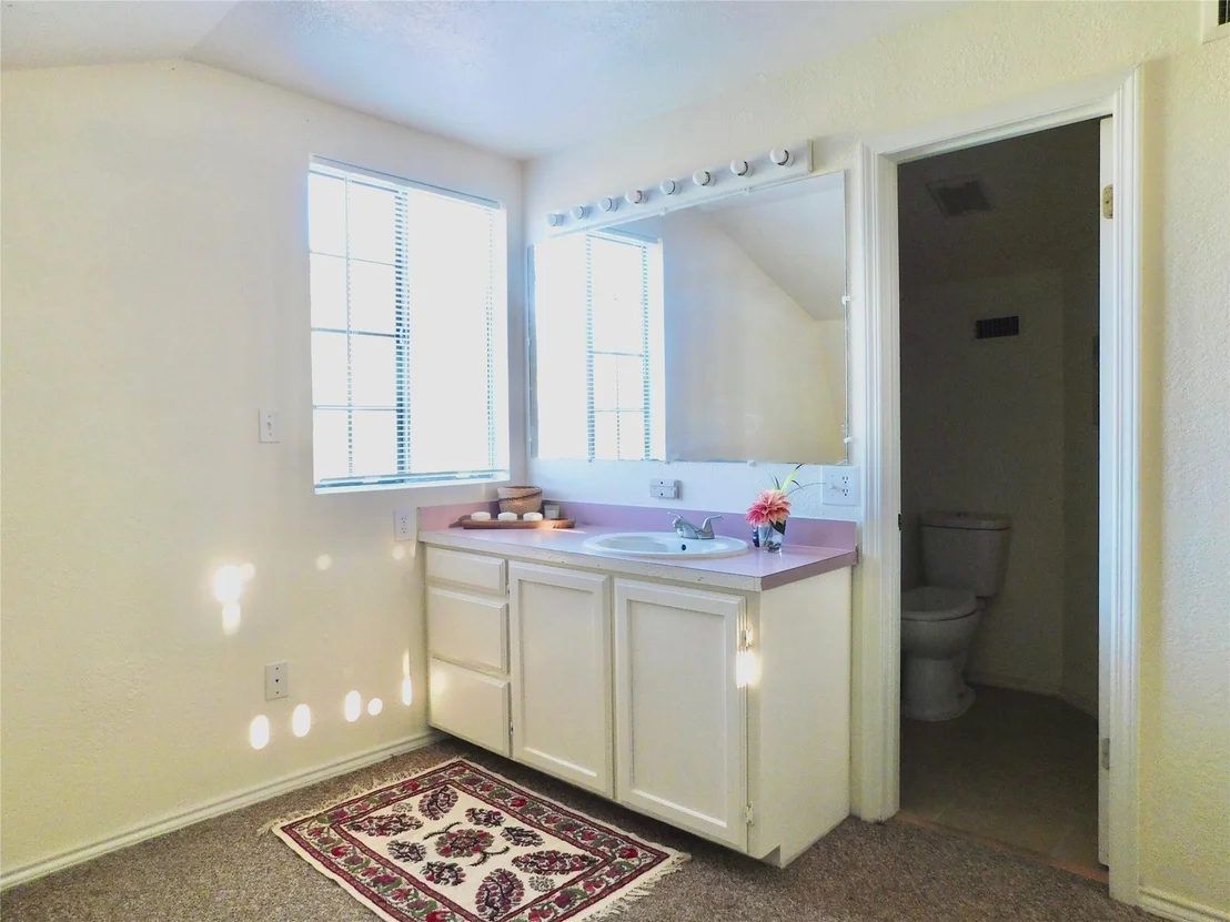 Photo of 31 Rogers Circle