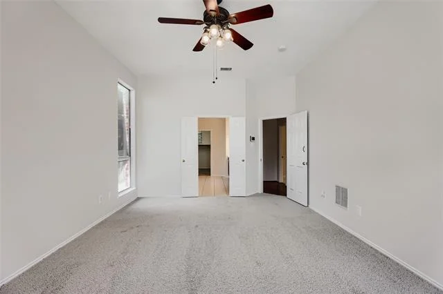 Photo of 1013 Hampstead Drive