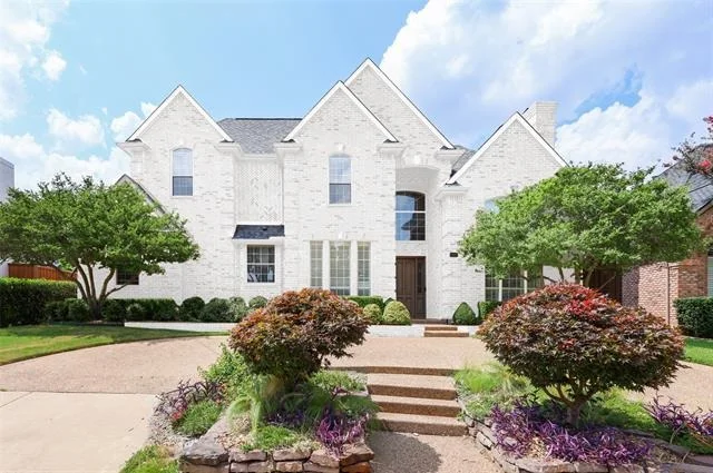 Photo of 4807 Holly Tree Drive