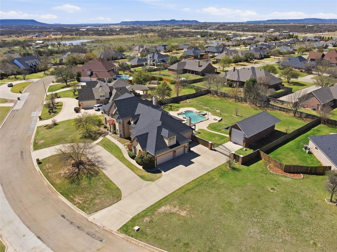 Photo of 1201 Saddle Lakes Drive