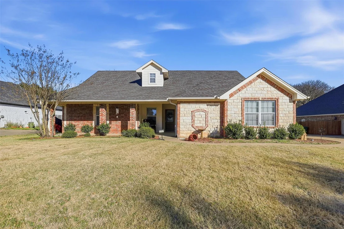 Photo of 3207 Crossbridge Circle