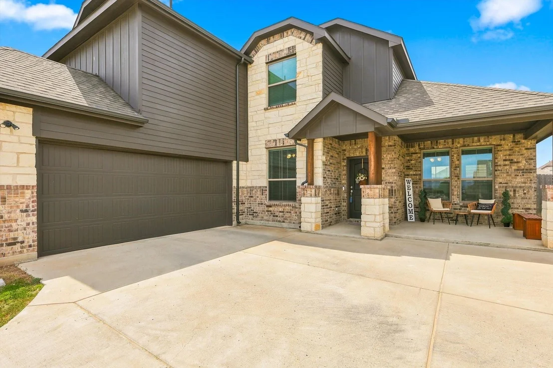 Photo of 401 Llano Lane