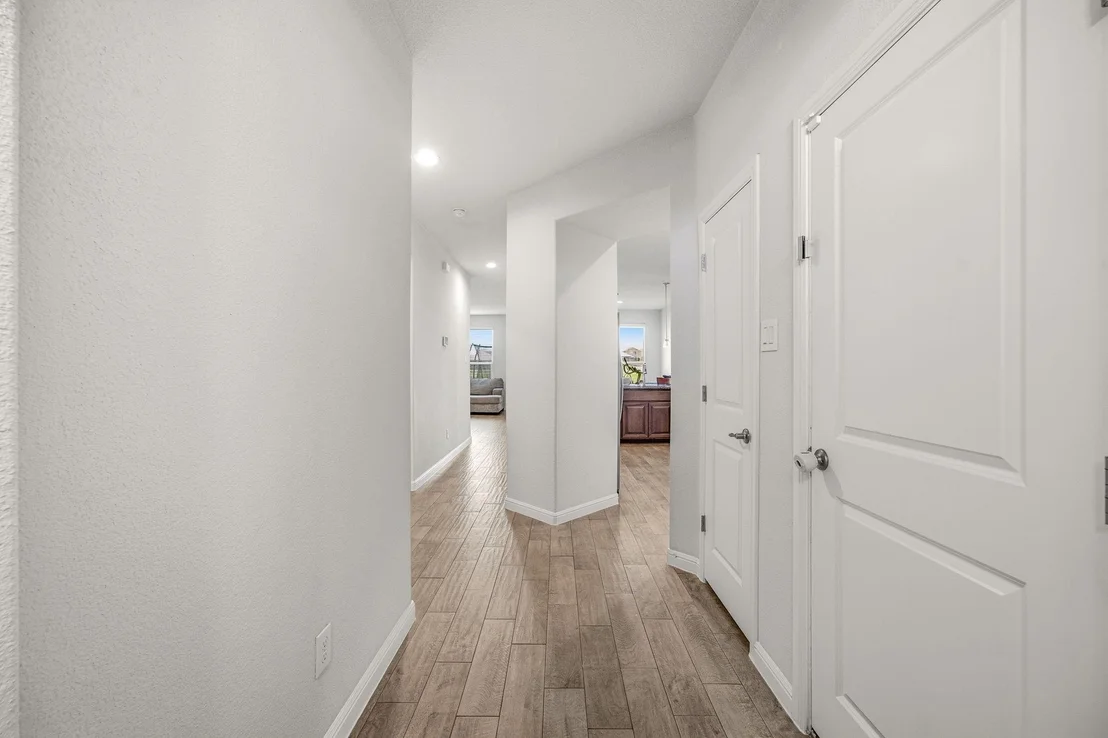 Photo of 1106 Burlingame Drive