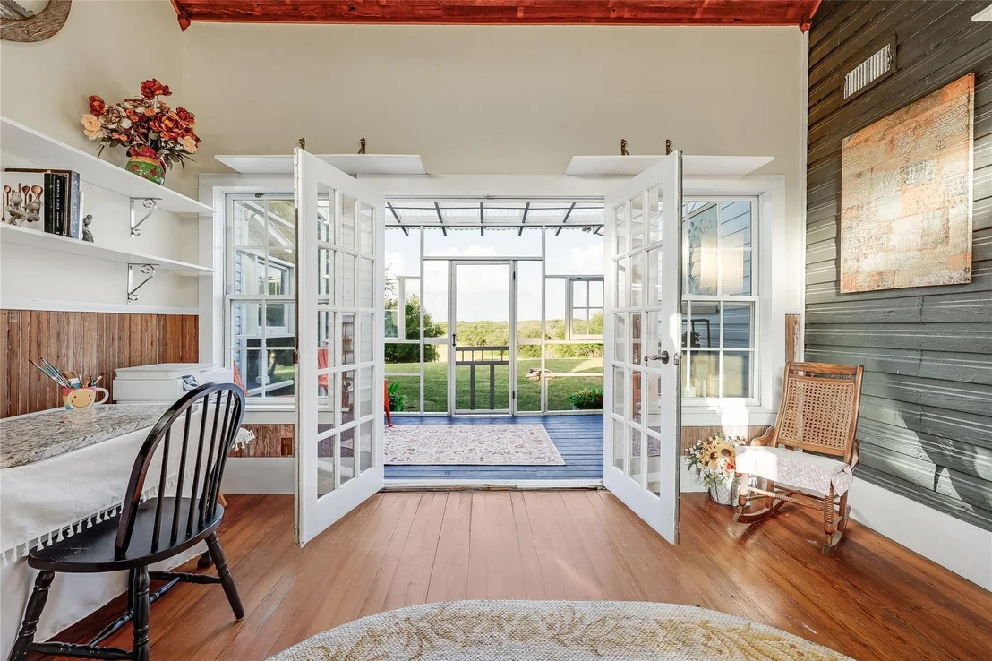 Photo of 13471 Cedar Valley Road