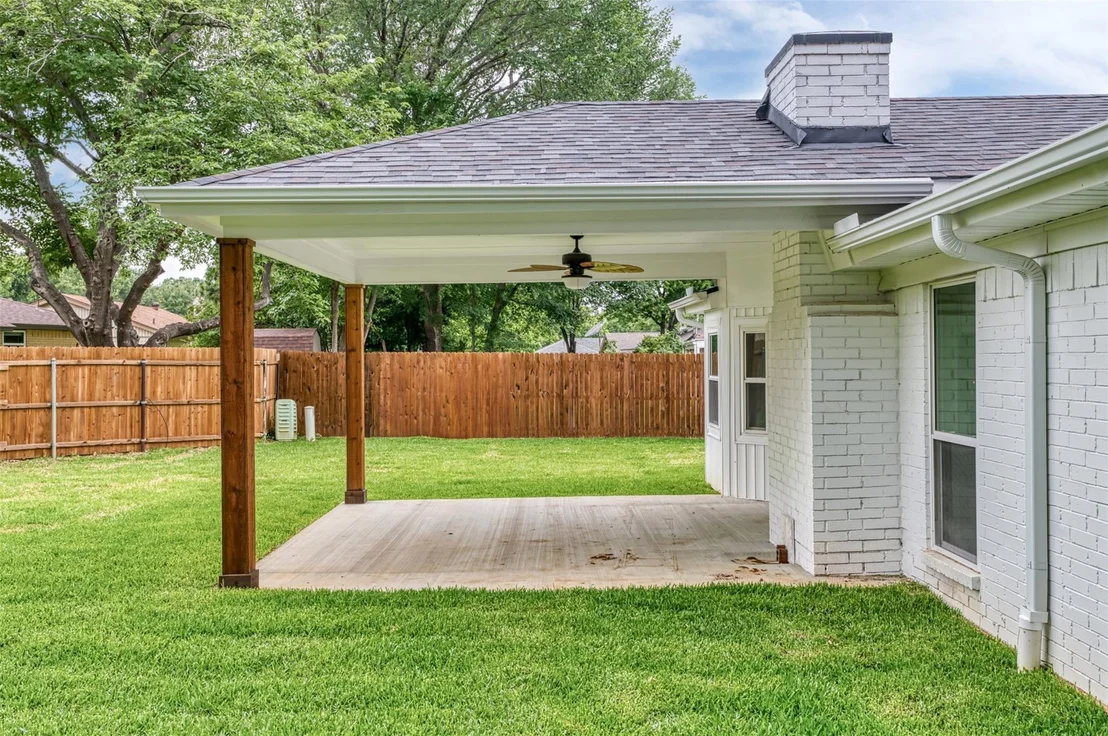 Photo of 314 Sixpence Lane