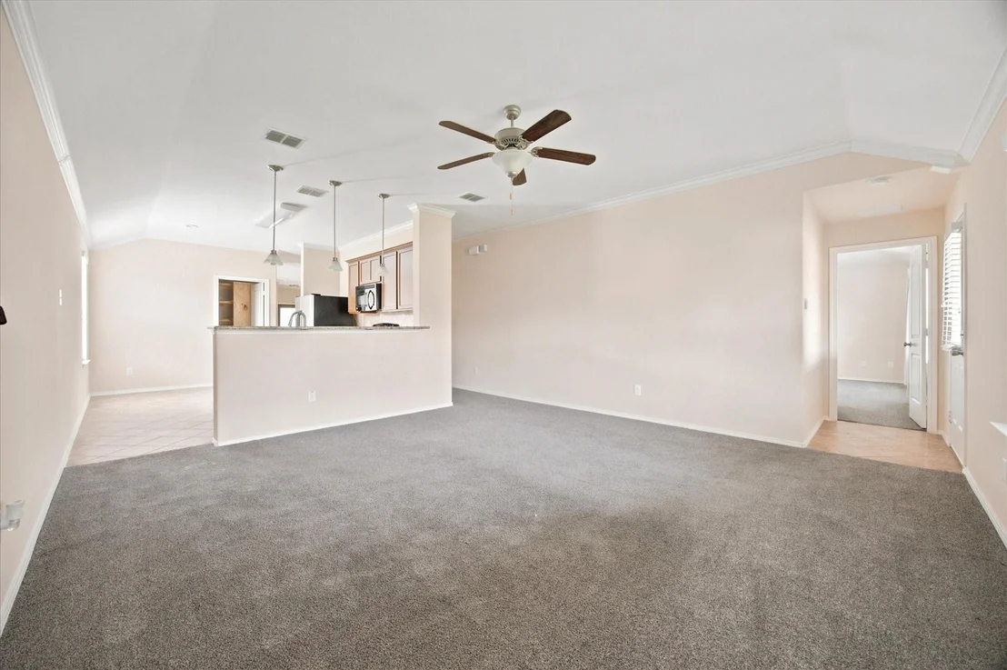 Photo of 716 Harrison Lane
