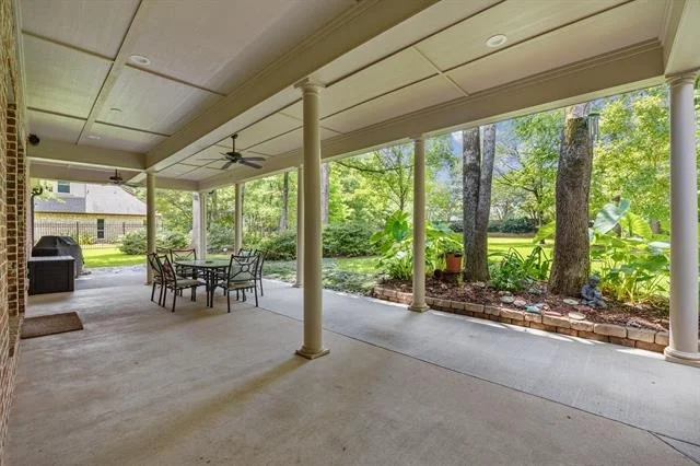 Photo of 1915 Stonegate Valley Drive