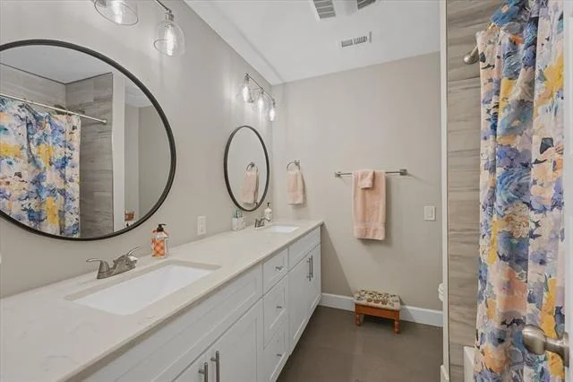 Photo of 2109 Parkhaven Drive