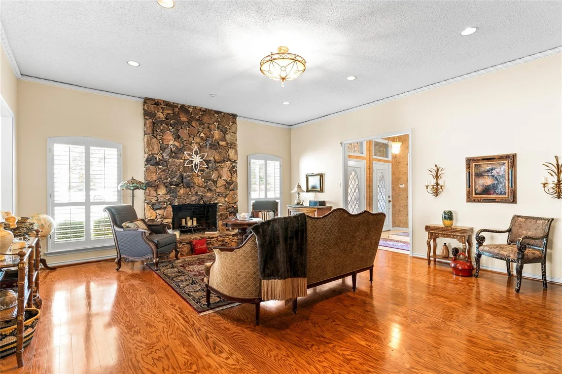 Photo of 16022 Chalfont Circle