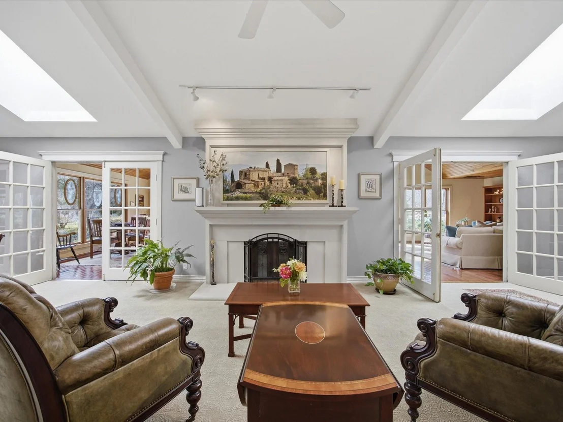 Photo of 625 Estates Drive