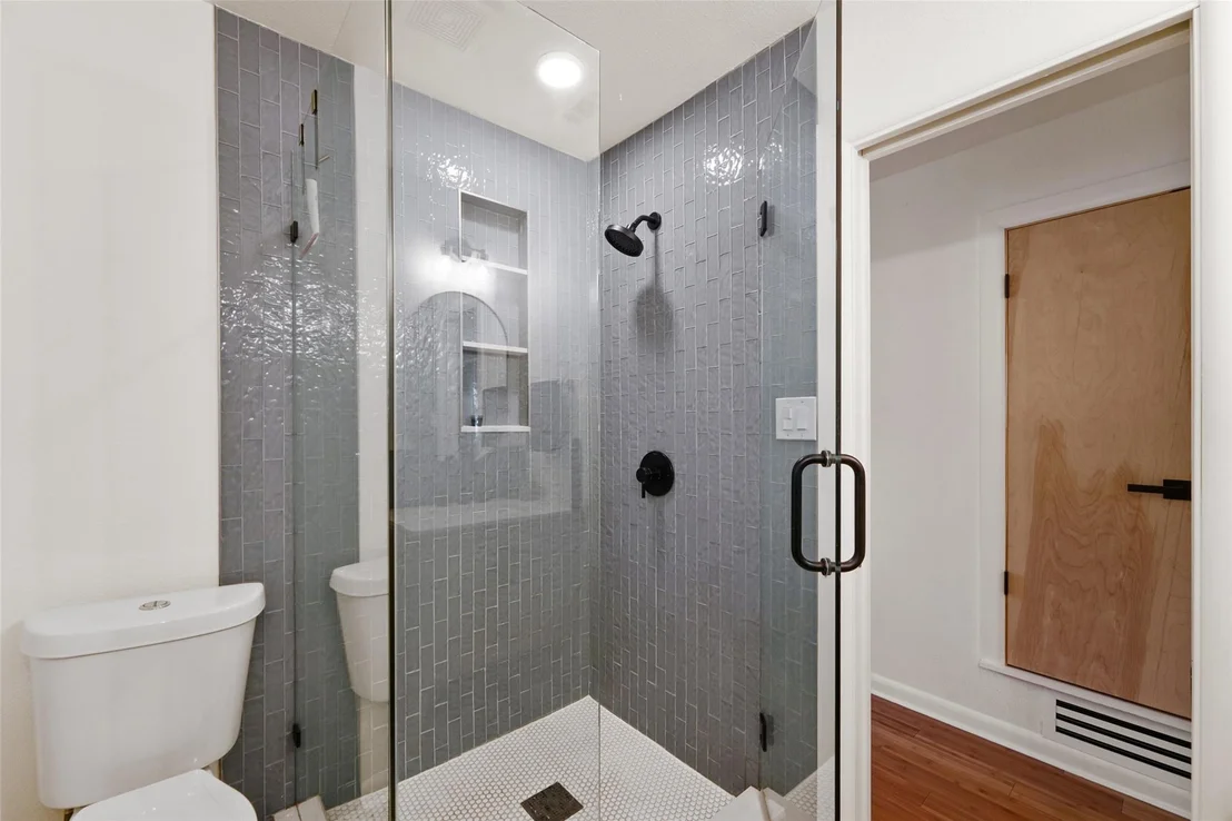Photo of 1417 Sylvan Drive