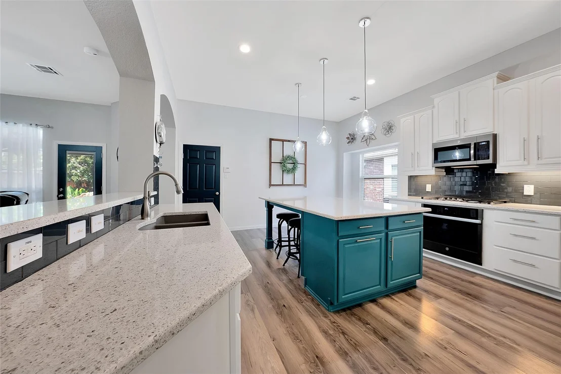 Photo of 6208 Brownstone Drive