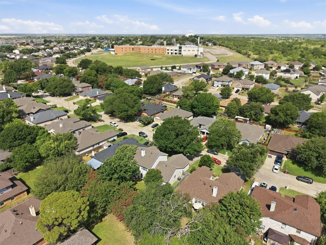 Photo of 609 Carette Drive