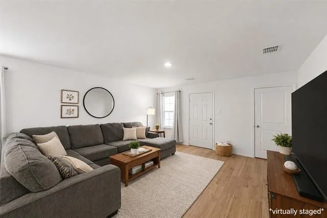 Photo of 7421 Gray Wolf Lane