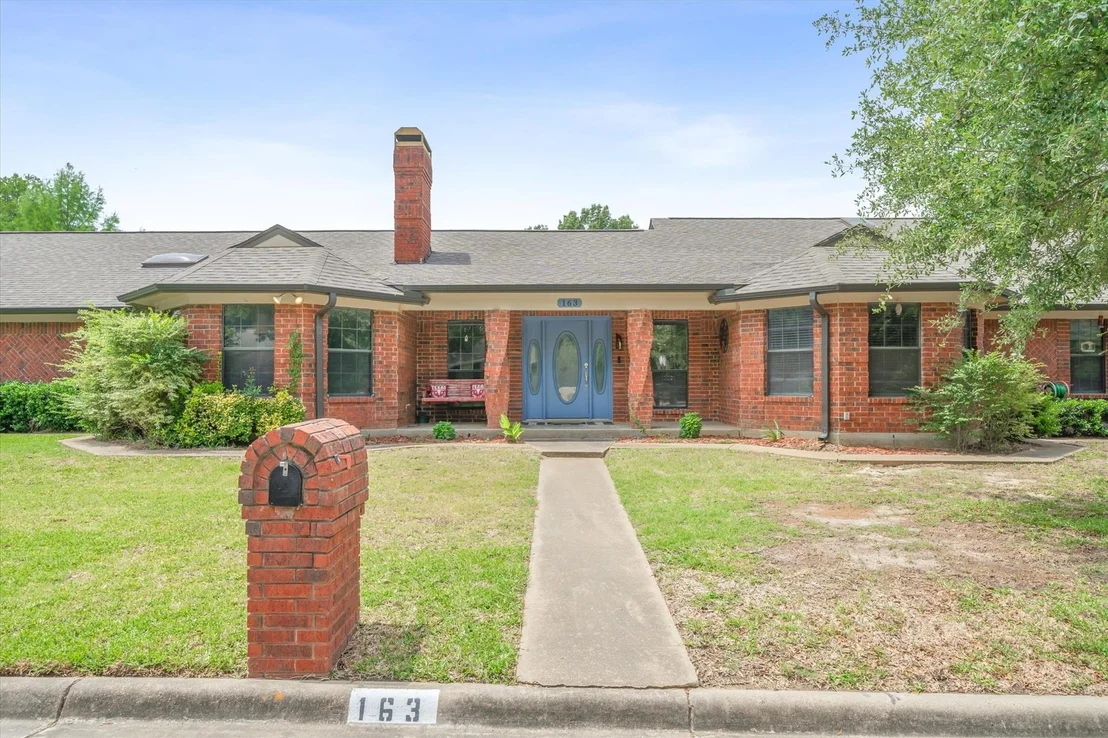 Photo of 163 Granada Square