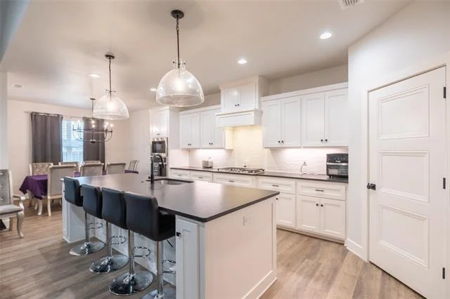 Photo of 7737 White Rock Road
