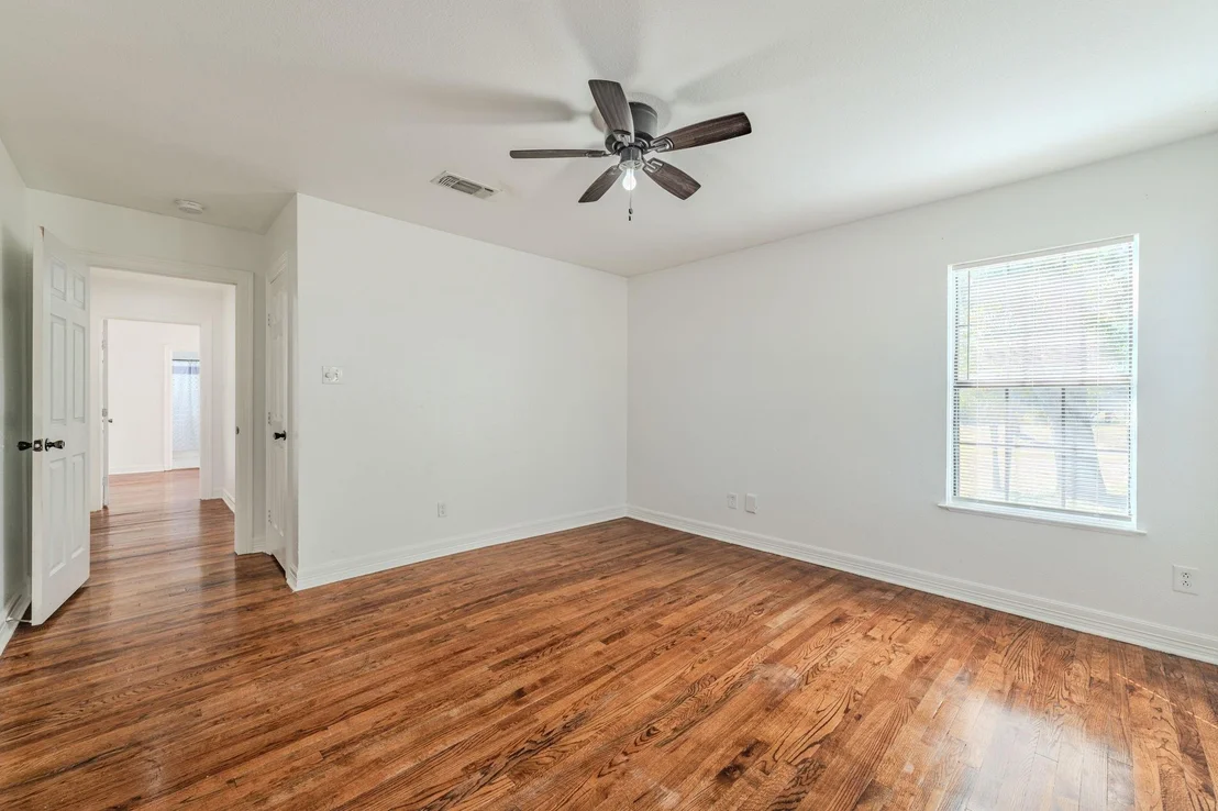 Photo of 688 Private Road 1152