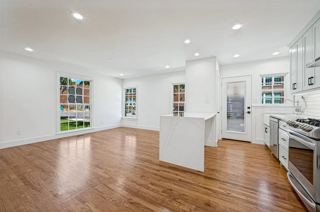 Photo of 4301 Glenwick Lane