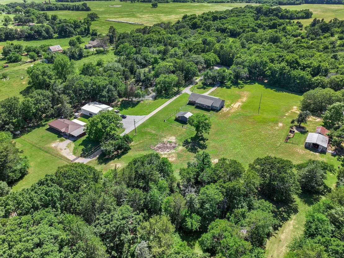 Photo of 2658 Oak Ridge Road