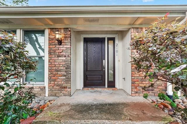 Photo of 2101 Brentgate Drive