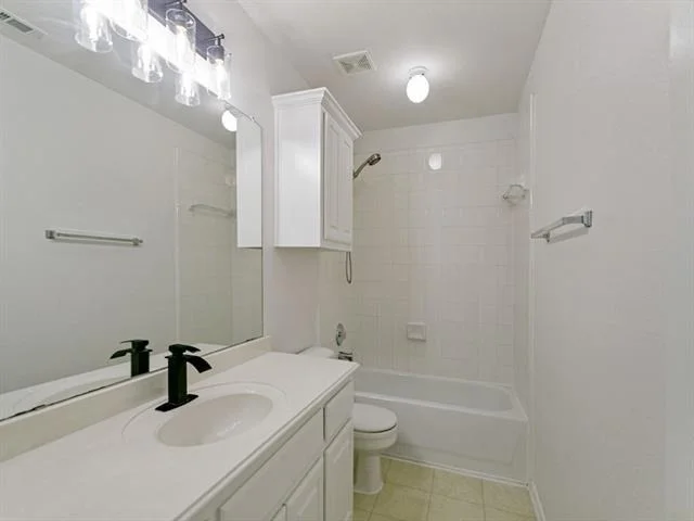 Photo of 1408 Stillforest Drive