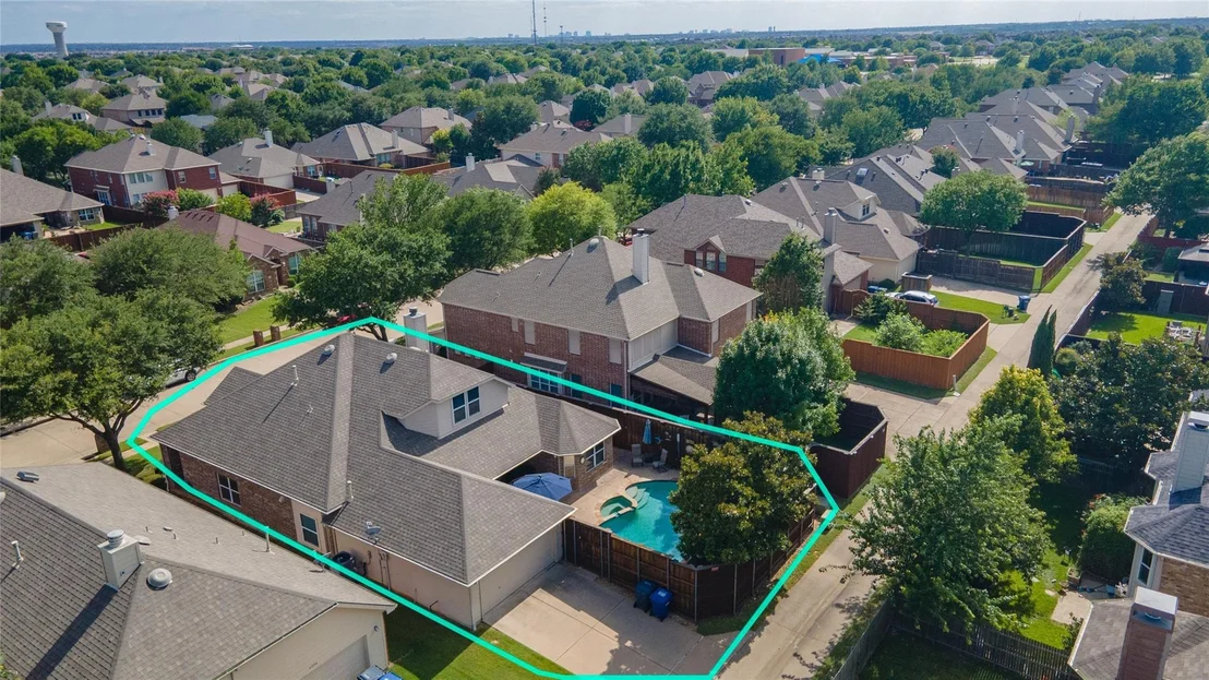 Photo of 6208 Brownstone Drive