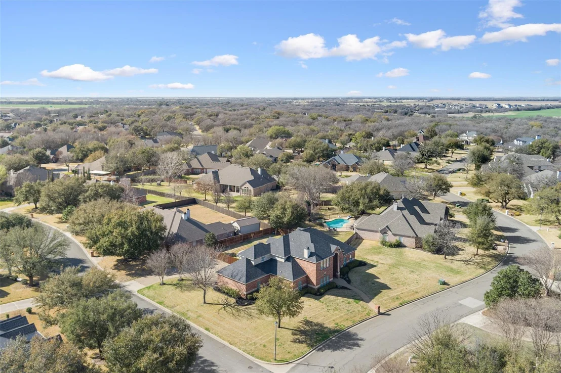 Photo of 319 Winding Creek Lane