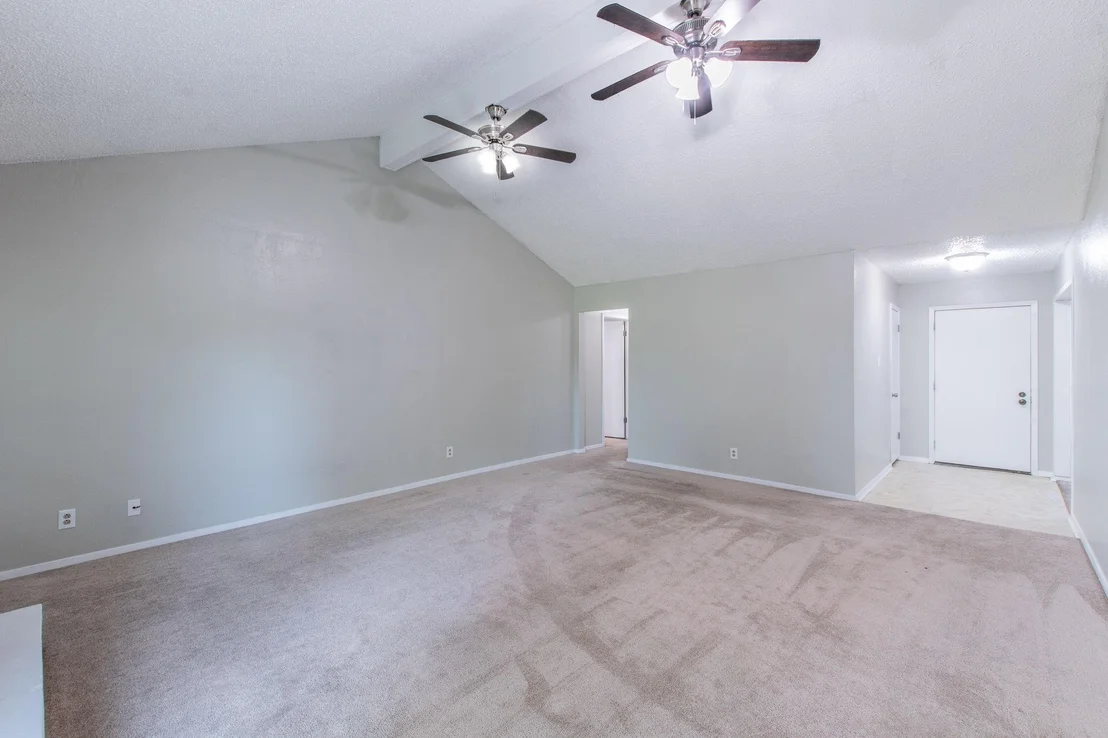 Photo of 2911 Persimmon Drive