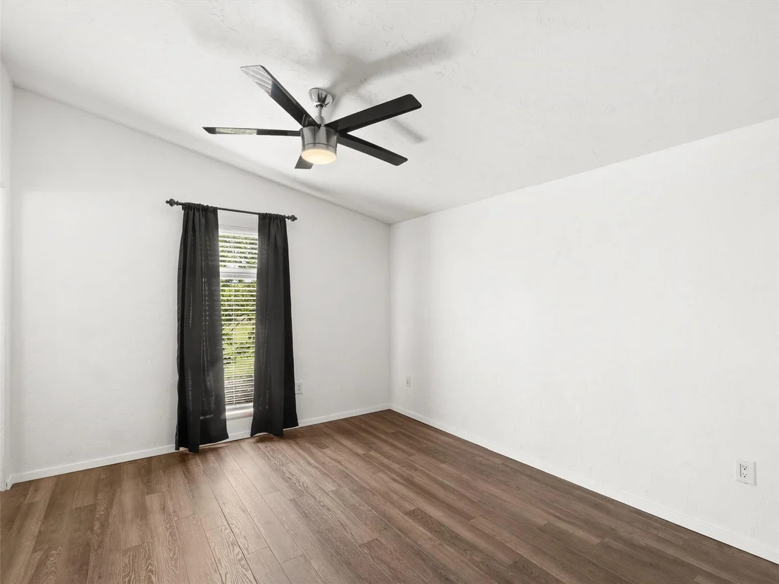Photo of 1333 Lupine Road