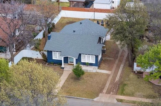Photo of 1033 Highland Avenue