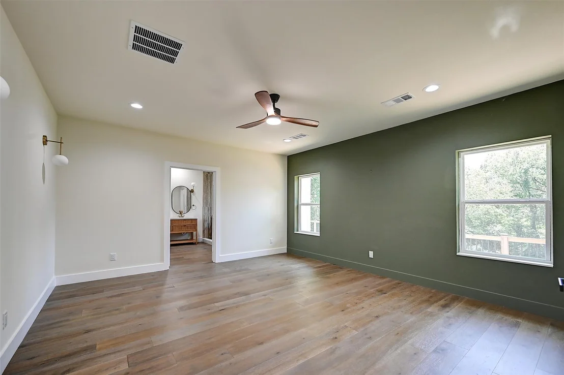 Photo of 3900 Pelham Road