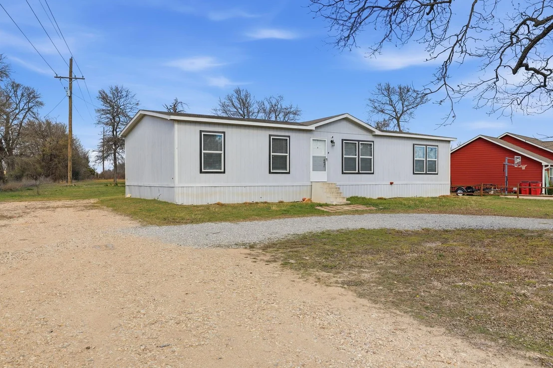 Photo of 350 County Road 4905