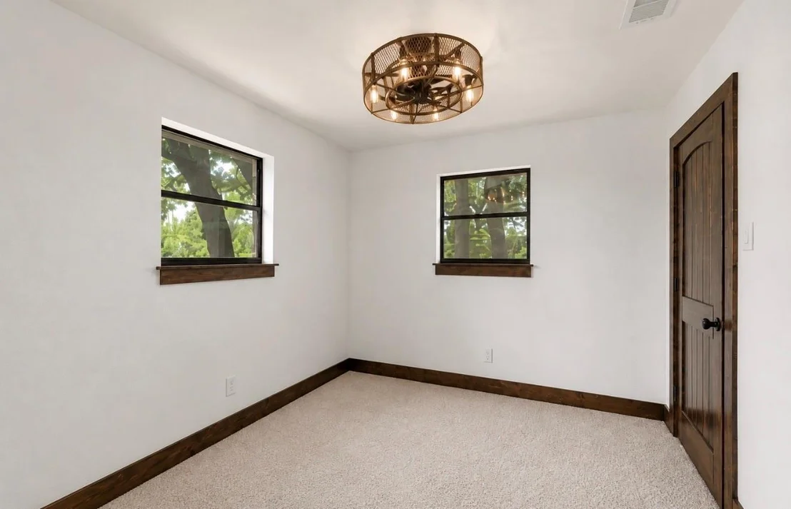 Photo of 3296 Campbell Trail