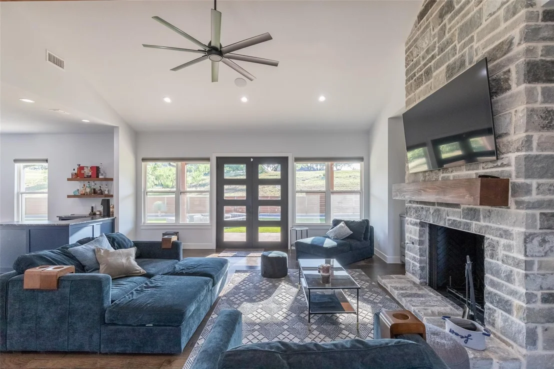 Photo of 8250 Drovers Lane