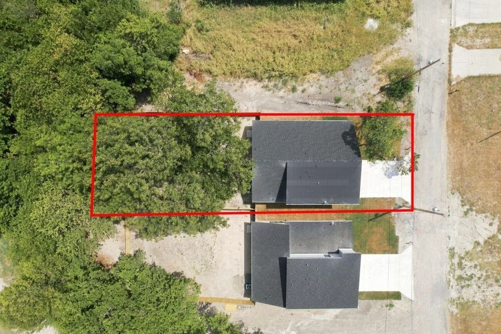 Photo of 106 E Miller