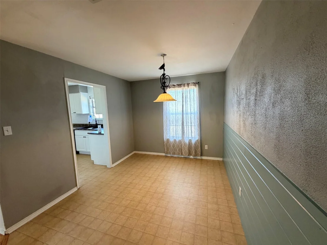 Photo of 1223 Yowell Road